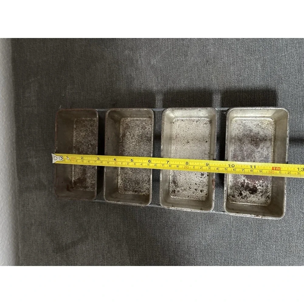 1 Industrial Bread Loaf Pan‎ 4 Strap Metal Baking Bakery Trinket Shelf Storage